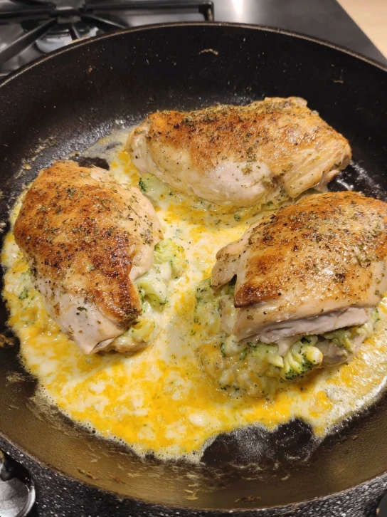 Easy Broccoli Cheese Stuffed Chicken Breast Recipe Healthy Broccoli And Cheese Chicken Breast Keto Broccoli Cheddar Stuffe...