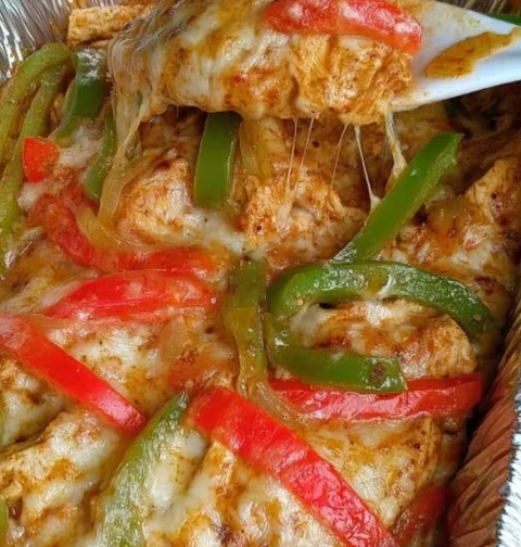 Easy Fajita Chicken Casserole Recipe Healthy Chicken Fajita Casserole Ideas Low Carb Fajita Chicken Casserole Keto Chicken...
