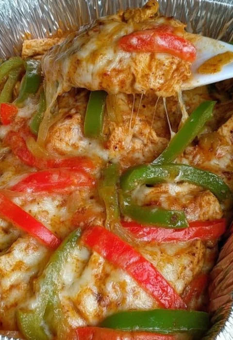 Easy Fajita Chicken Casserole Recipe Healthy Chicken Fajita Casserole Ideas Low Carb Fajita Chicken Casserole Keto Chicken...