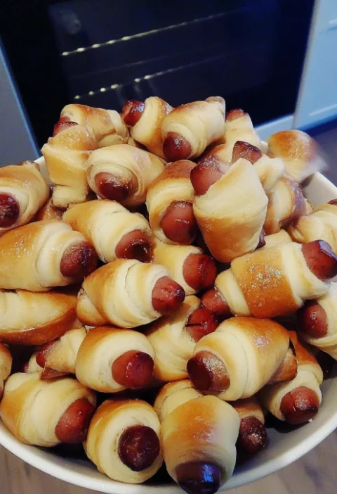 Easy Pigs In A Blanket Recipe Homemade Pigs In A Blanket Dough Best Cheese For Pigs In A Blanket Vegetarian Pigs In A Blan...