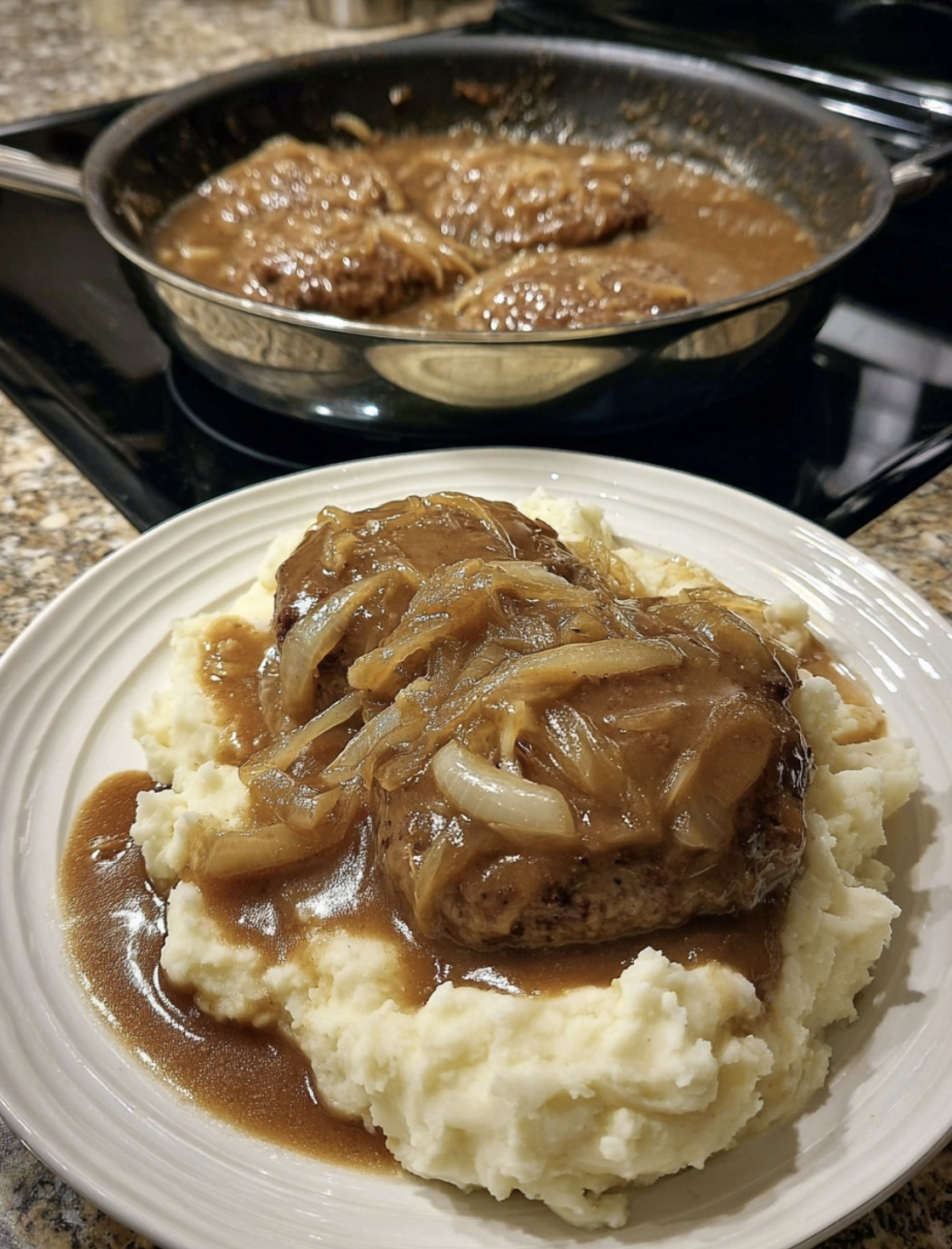 30-Minute French Onion Salisbury Steak: Quick & Tasty!