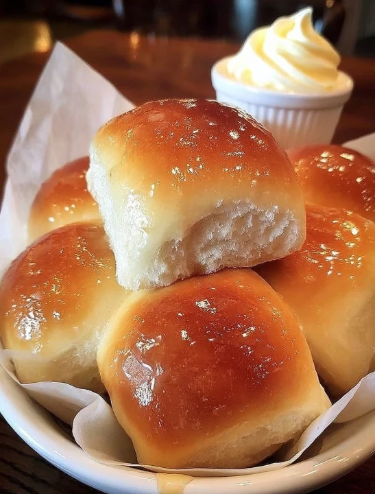 Best Recipe For Texas Roadhouse Rolls How To Make Texas Roadhouse Rolls At Home Texas Roadhouse Rolls Copycat Recipe Texas...