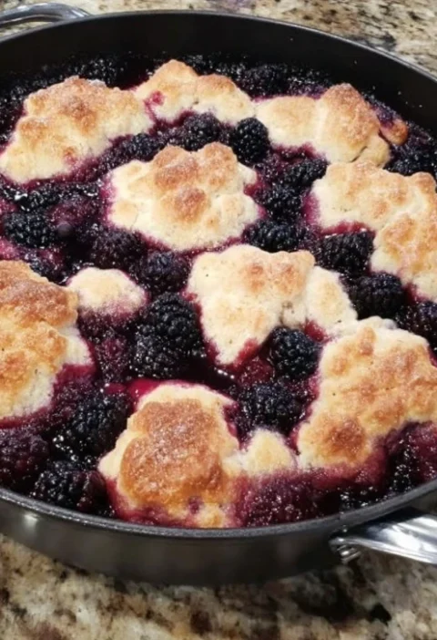 Easy Homemade Blackberry Cobbler Recipe Best Blackberry Cobbler With Fresh Berries Gluten-free Blackberry Cobbler Ideas Lo...