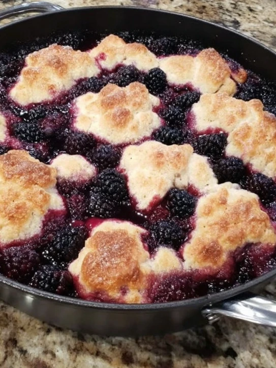 Easy Homemade Blackberry Cobbler Recipe Best Blackberry Cobbler With Fresh Berries Gluten-free Blackberry Cobbler Ideas Lo...