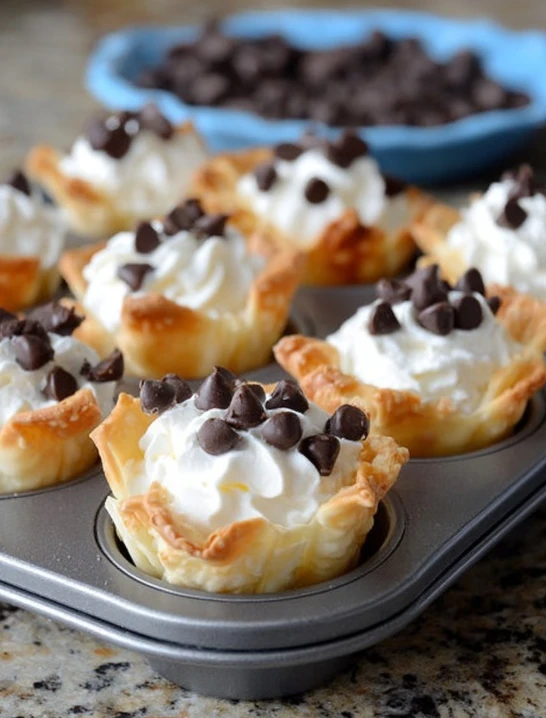 Easy Mini Cannoli Cups Recipe Homemade Mini Cannoli Cups Creamy Cannoli Filling Ideas Mini Cannoli Cups With Ricotta Quick...