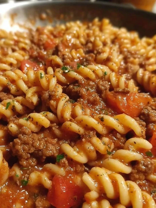 Old Fashioned Goulash Recipe Easy Traditional Hungarian Goulash Cooking Tips Best Beef For Old Fashioned Goulash How To Ma...