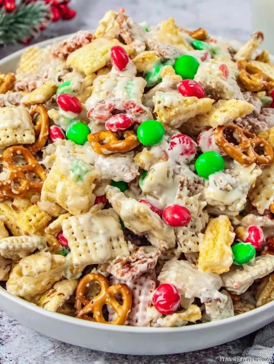 Old-fashioned Reindeer Treat Recipe Homemade Christmas Reindeer Food Traditional Reindeer Mix For Holidays Vintage Reindee...