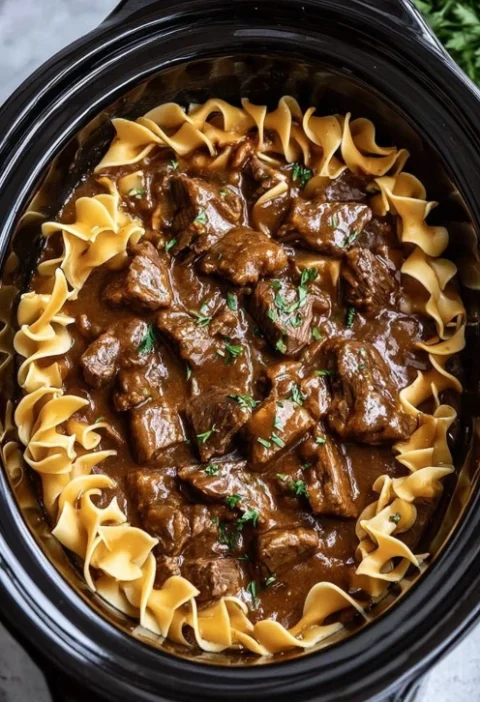 Slow Cooker Beef And Noodles Recipe Best Slow Cooker Beef Noodles Easy Crockpot Beef And Noodles Healthy Slow Cooker Beef ...