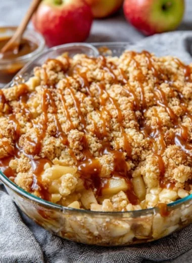 4ingredient Caramel Apple Crumble Bars