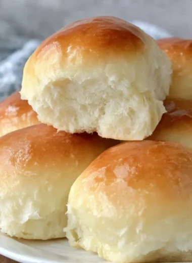 Big Fat Yeast Rolls