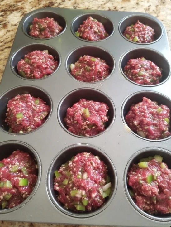 Midwest Country Mini Meatloaf Muffins Recipe Easy Mini Meatloaf Muffins Cooking Best Meatloaf Muffin Ideas Healthy Mini Me...