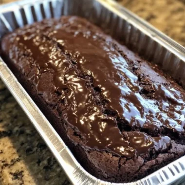 Oldfashioned Farmhouse Brownie Bread