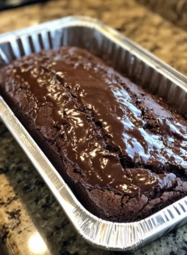 Oldfashioned Farmhouse Brownie Bread