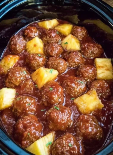 Slow Cooker Pineapple Barbecue Meatballs