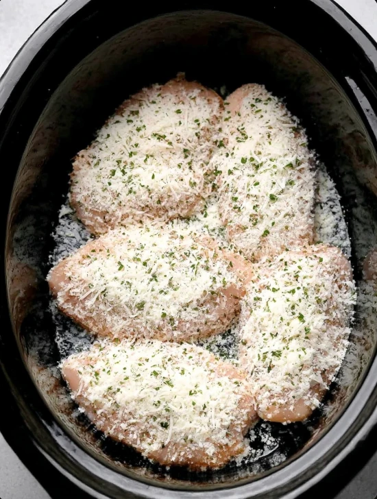 5-Ingredient Slow Cooker Creamy Ranch Chicken Rotini