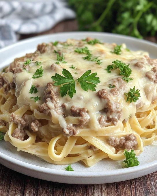 Cheesy Garlic Butter Linguine with Ground Beef