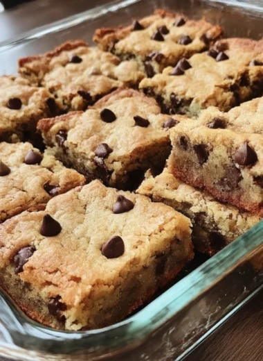 Chocolate Chip Cookie Bars