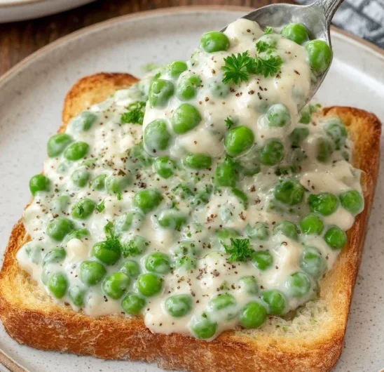 Creamed Peas Toast