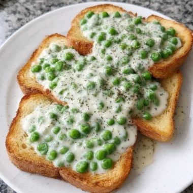 Creamed Peas Toast