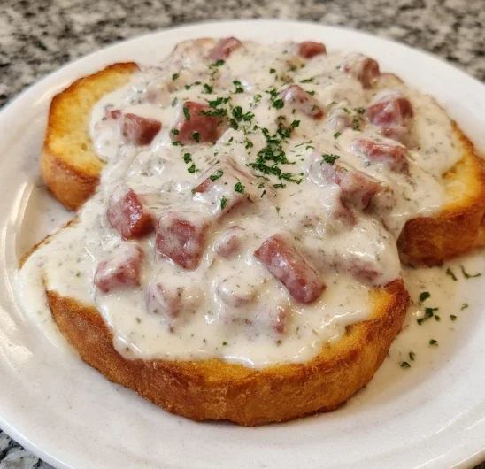 Oldfashioned Creamed Chipped Beef Toast