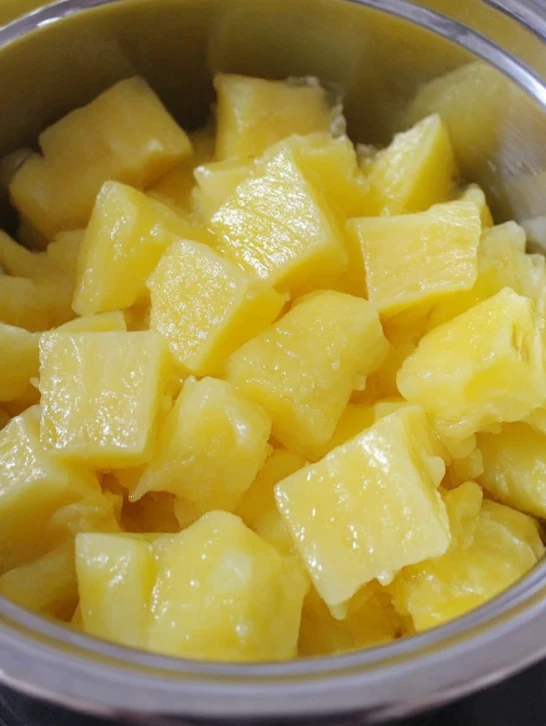 Slow Cooker 3 Ingredient Pineapple Dump Cake