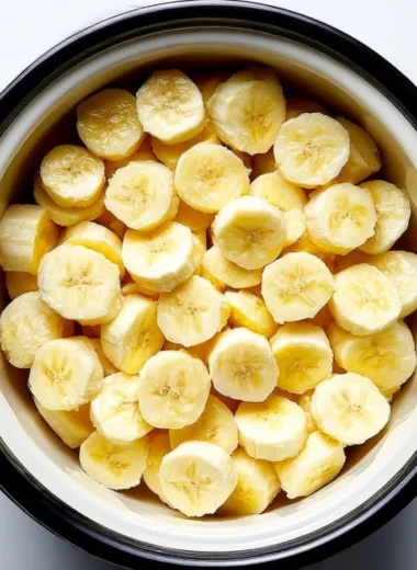 Slow Cooker 5ingredient Banana Foster Pudding
